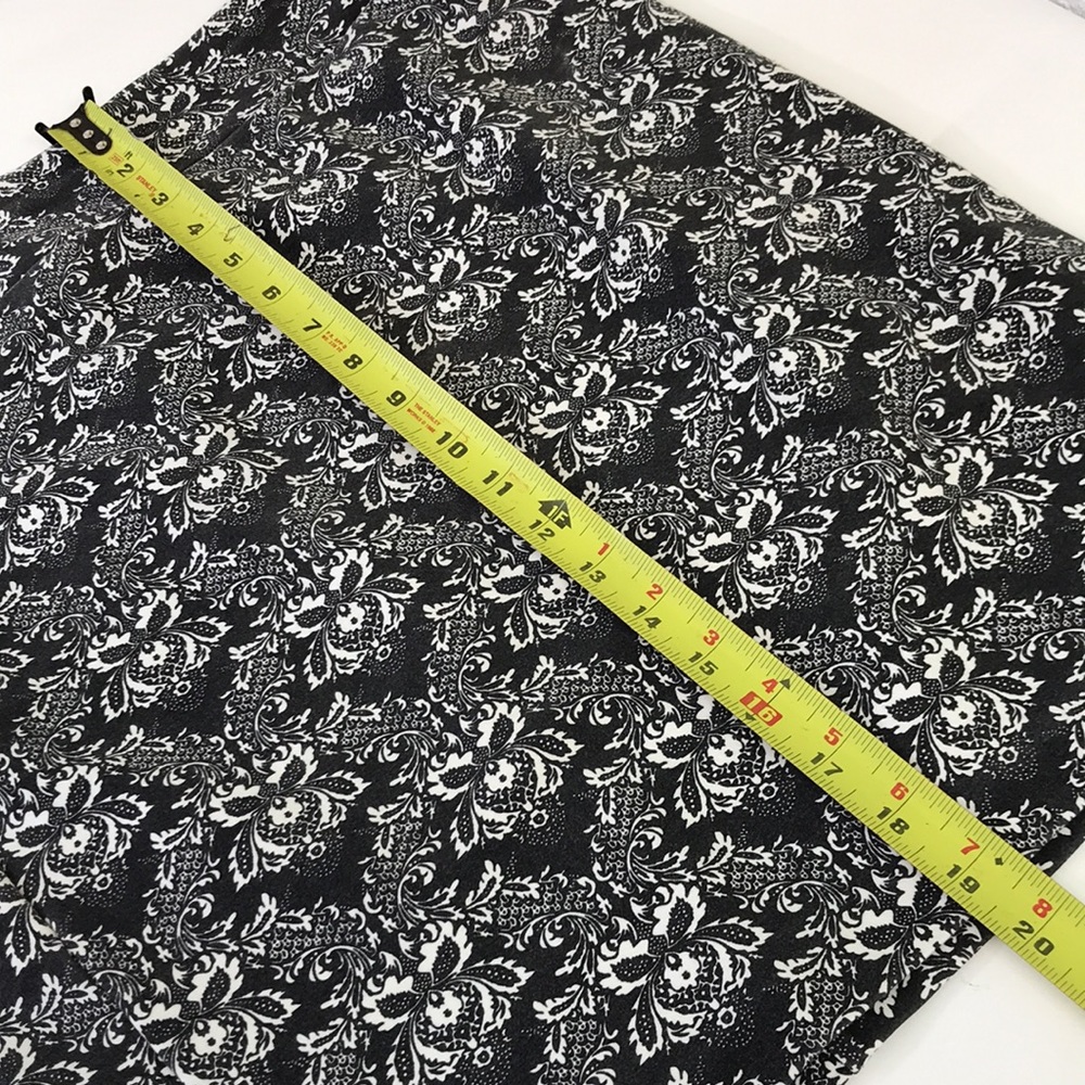 Lena Gabrielle brand Ladies Floral Print Skirt - Picture 6 of 8